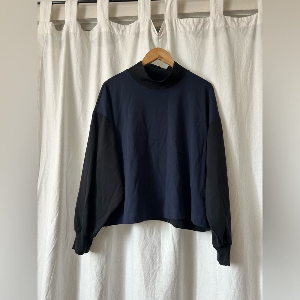 Athleta Black and Navy Top